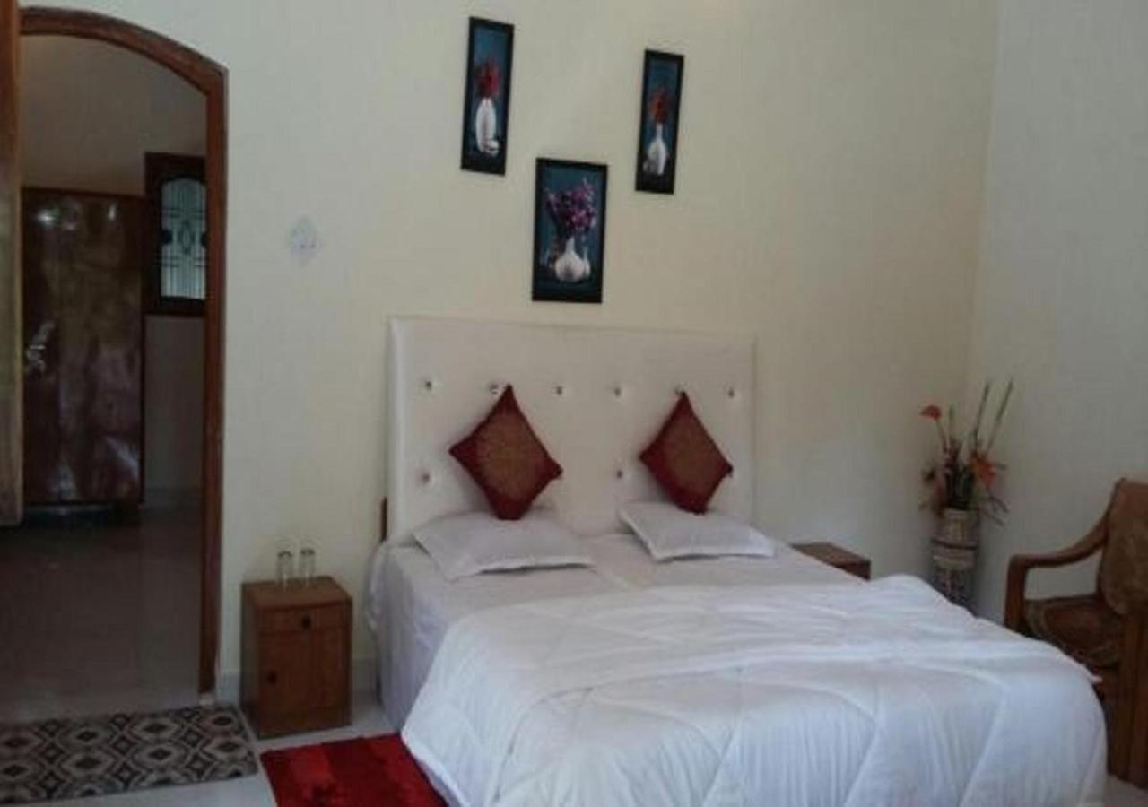 Adb Rooms Ashoka Resort Tāla Eksteriør billede